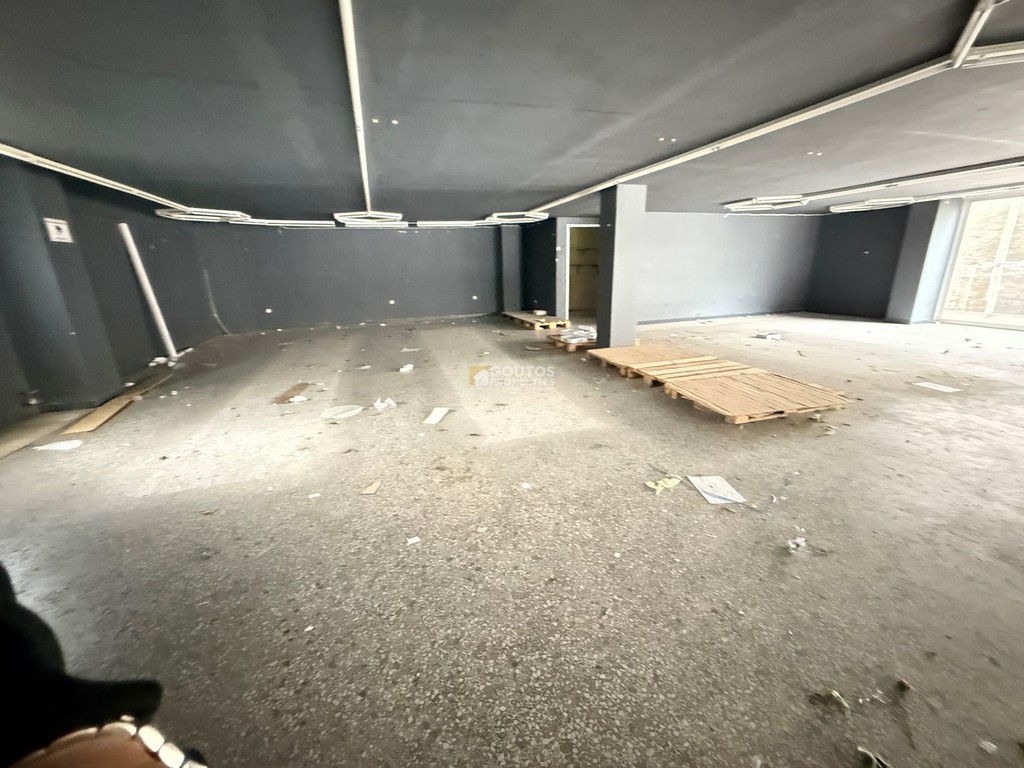 Επιχειρηματικό κτίριο 1.050 τ.μ. πρός ενοικίαση, Αθήνα - Νότια Προάστια, Άλιμος