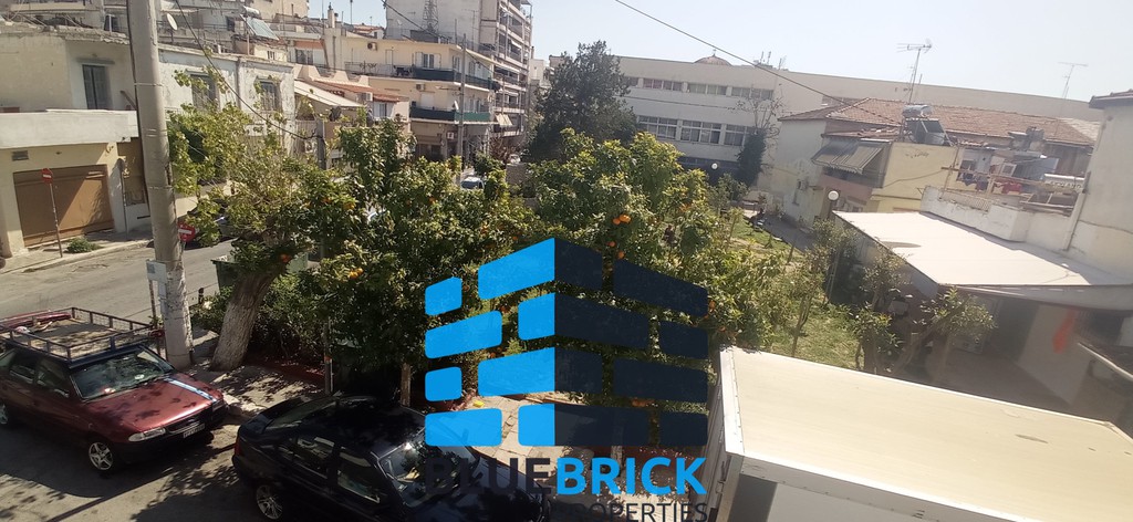 Κτίριο 387 τ.μ. προς πώληση, Καμίνια