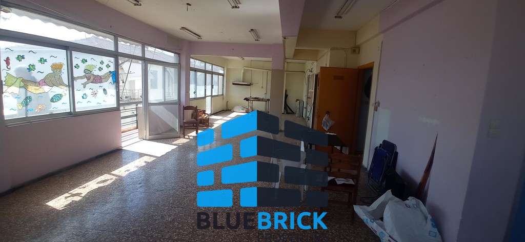 Κτίριο 387 τ.μ. προς πώληση, Καμίνια