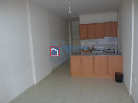 Studio / γκαρσονιέρα 30τ.μ. για ενοικίαση-Λαμία » Κέντρο