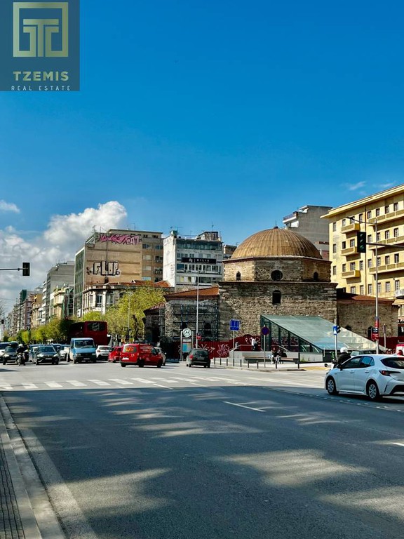 Επιχειρηματικό κτίριο 3.200 τ.μ. προς πώληση, Κέντρο Θεσσαλονίκης
