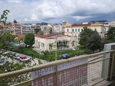 Office 40sqm for rent-Serres » Center