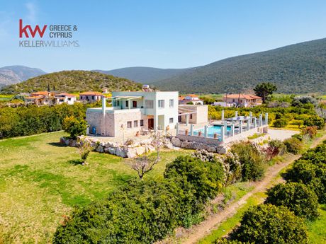 Villa 270sqm for sale-Asini