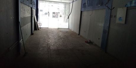 Store 80sqm for rent-Vardaris