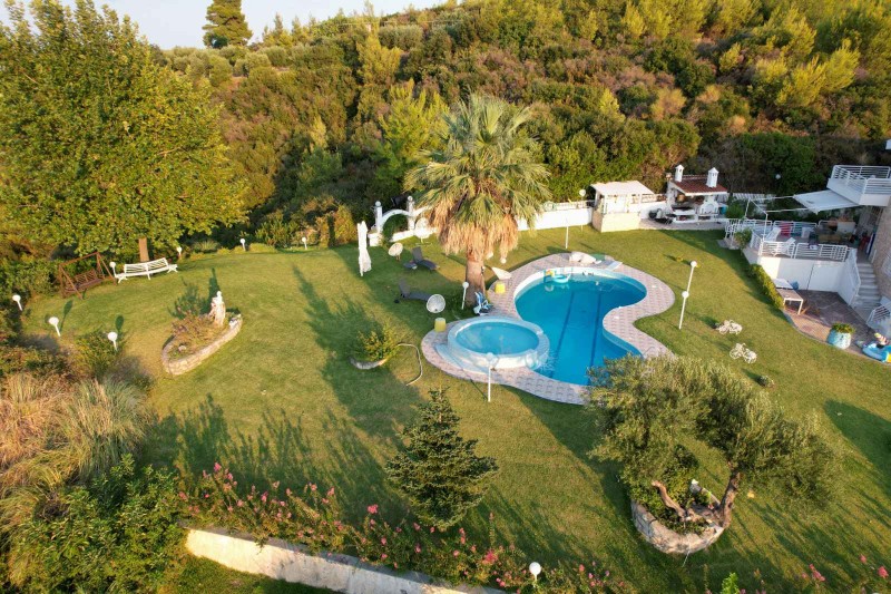 Βίλλα 1.600 τ.μ. πρός πώληση, Χαλκιδική, Παλλήνη