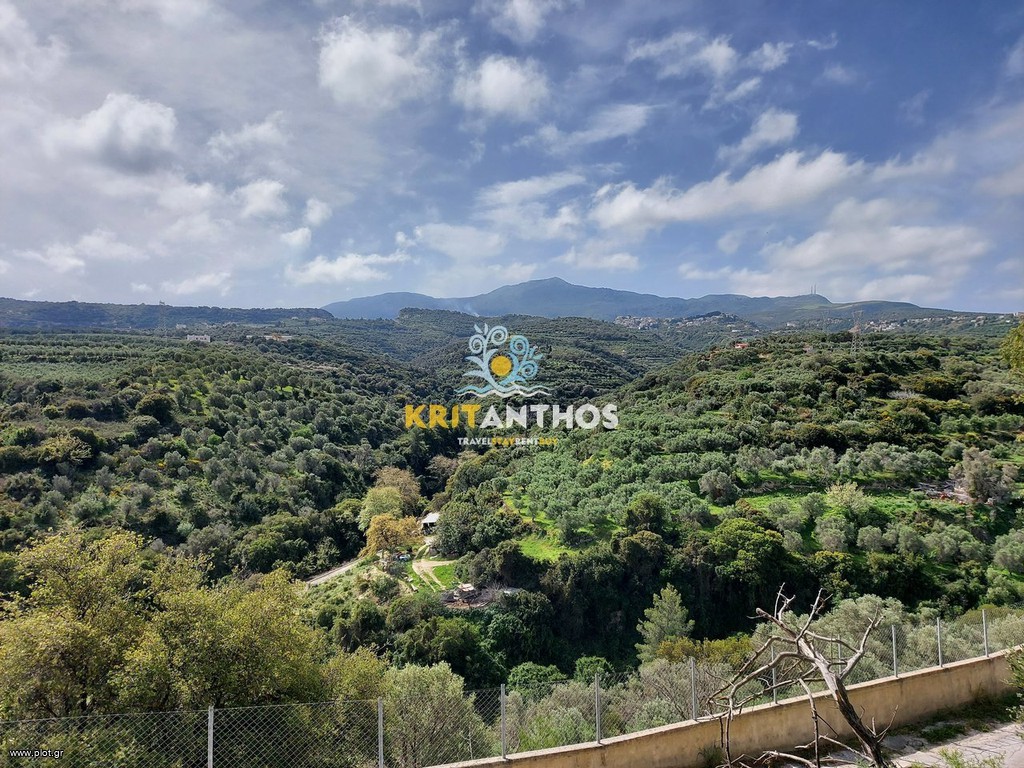 Οικόπεδο 20.000 τ.μ. πρός πώληση, Ν. Ρεθύμνου, Ρέθυμνο