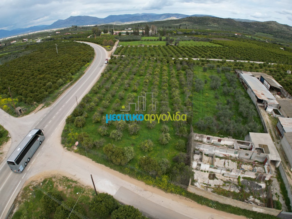 Οικόπεδο 4.160 τ.μ. προς πώληση, Νέα Τίρυνθα