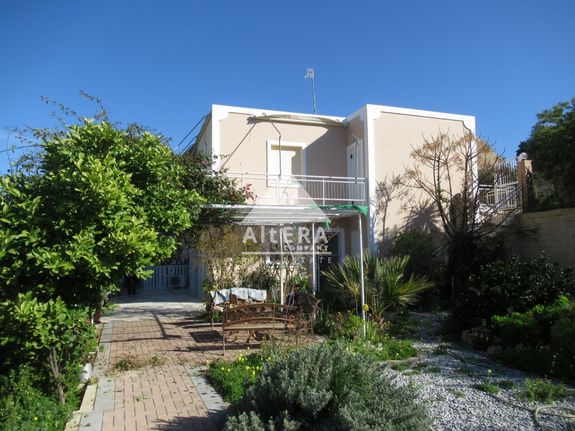 Apartment complex 250 sqm for sale, Argosaronikos Islands, Aegina