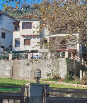 Διαμέρισμα 350τ.μ. για πώληση-Ζαγορά » Χορευτό