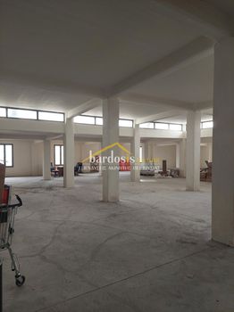 Business bulding 800sqm for rent-Piraeus - Center