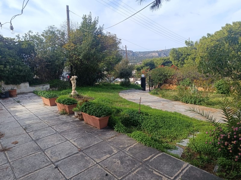 Οικόπεδο 900 τ.μ. πρός πώληση, Αθήνα - Ανατολικά Προάστια, Κορωπί