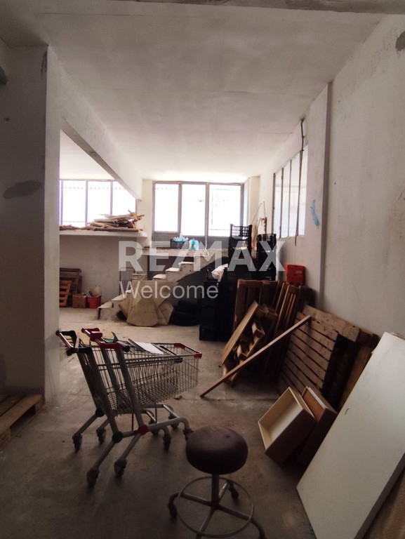 Αποθήκη 225 τ.μ. προς πώληση, Παπάφη