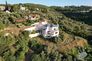 Μεζονέτα 318 τ.μ. για πώληση