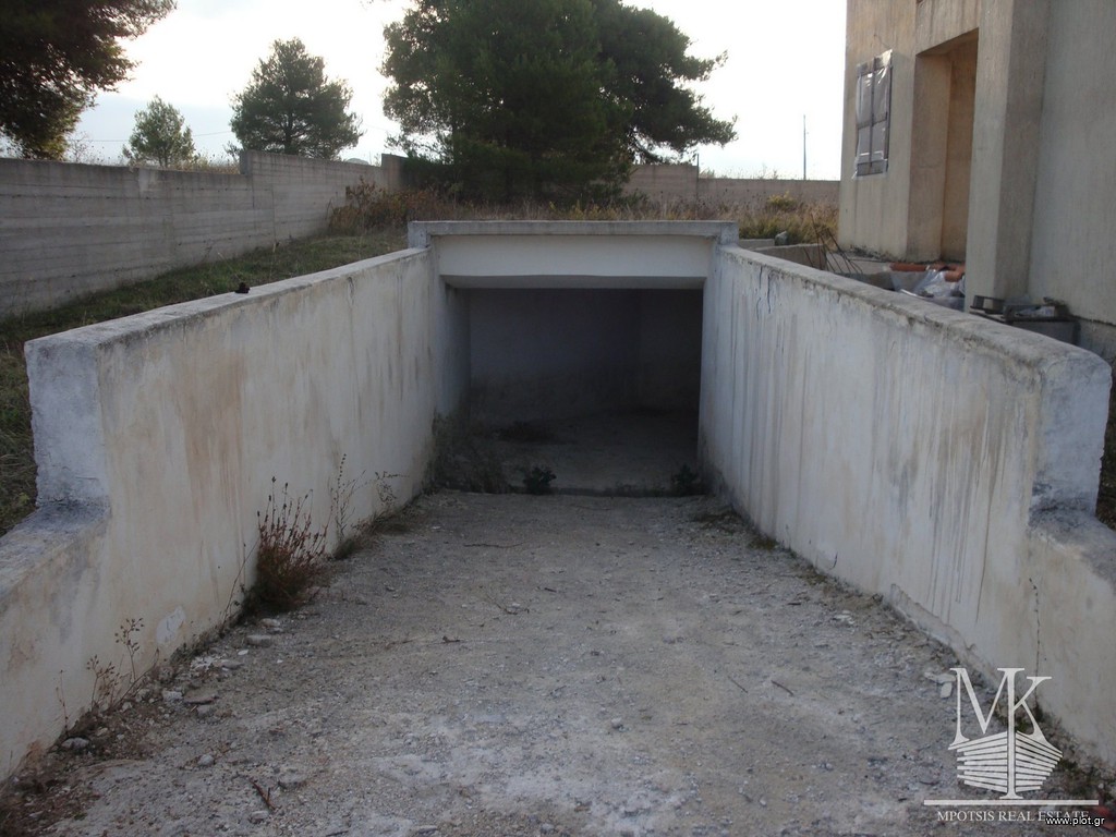 Μεζονέτα 384 τ.μ. πρός πώληση, Αττική - Υπόλοιπο, Κ. Καπανδριτίου