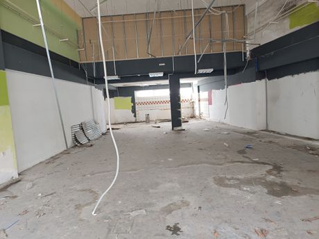 Store 165sqm for sale-Keratea » Center