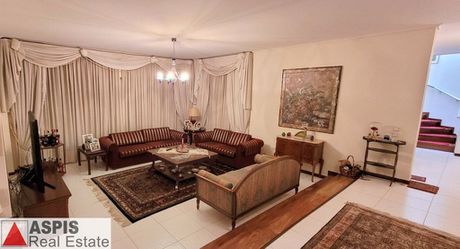 Maisonette 482sqm for sale-Agios Stefanos