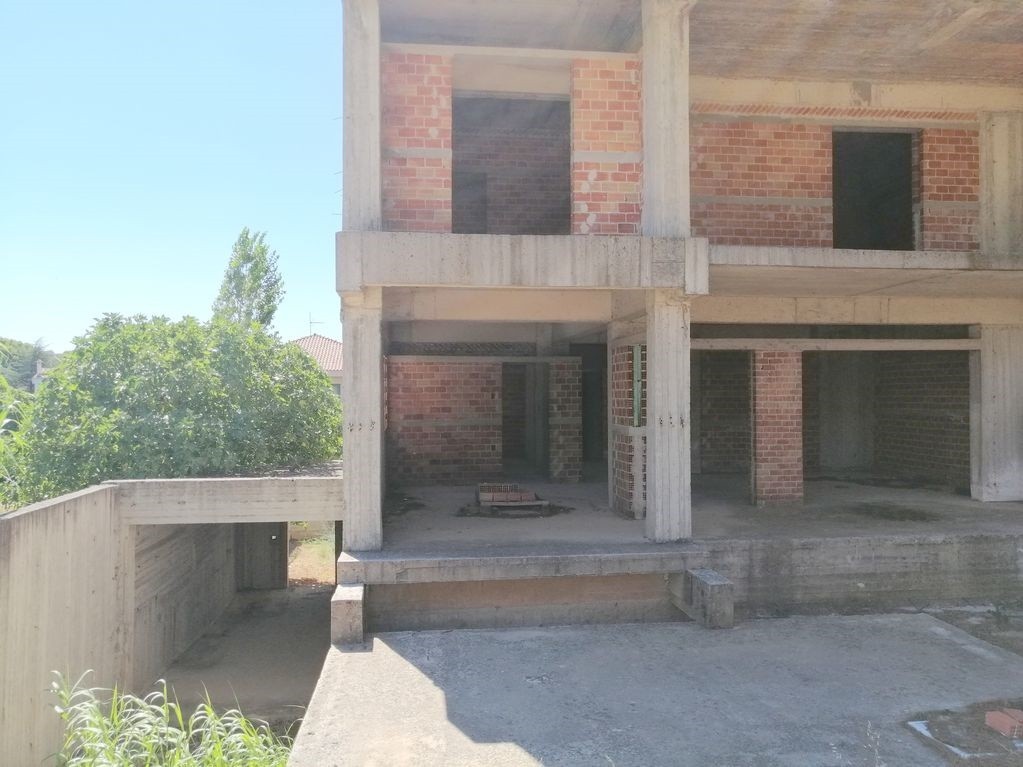 Μονοκατοικία 300 τ.μ. προς πώληση, Κρυονέρι