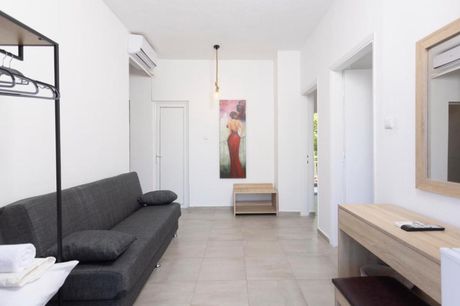 Hotel 1.350sqm for sale-Kassandra » Siviri