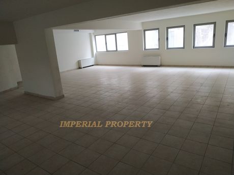 Business bulding 1.100sqm for rent-Kentro » Platia Kanigos