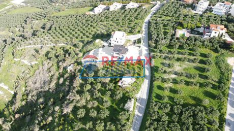 Land plot 1.050sqm for sale-Heraclion Cretes