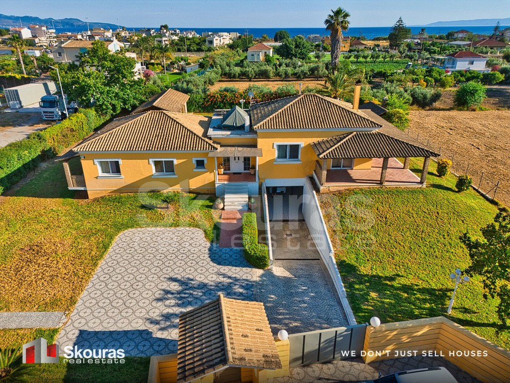 Villa 335 sqm for sale, Messinia, Kalamata