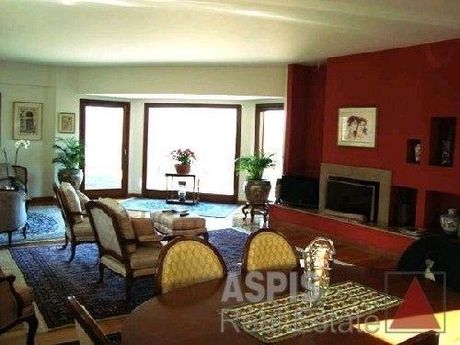 Συγκρότημα διαμερισμάτων 600 τ.μ. για πώληση