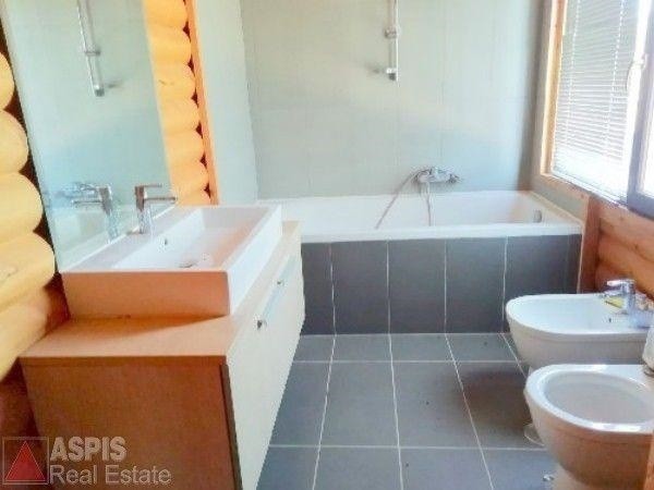 Μονοκατοικία 460 τ.μ. προς πώληση, Καπανδρίτι Αττικής