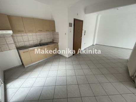 Apartment 82sqm for sale-Stavroupoli » Center