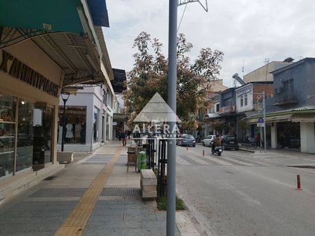 Store 150sqm for sale-Serres » Center