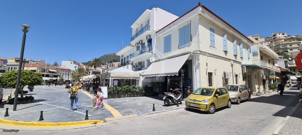 Επιχειρηματικό κτίριο 240 τ.μ. για πώληση, Ν. Σάμου, Σάμος