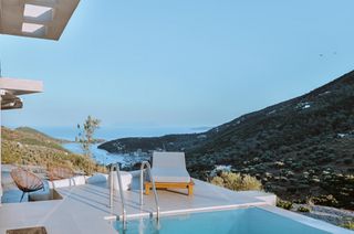 Συγκρότημα διαμερισμάτων 200 τ.μ. για πώληση