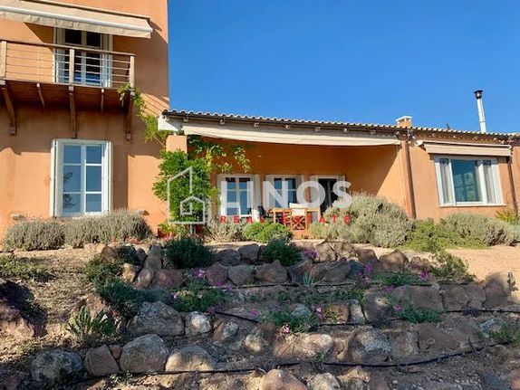 Villa 170 sqm for rent, Argosaronikos Islands, Aegina