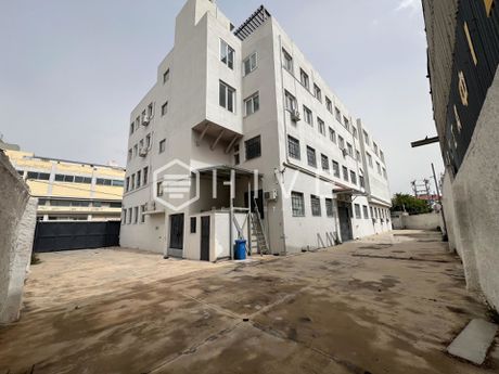 Επιχειρηματικό κτίριο 2.877τ.μ. για πώληση-Ταύρος