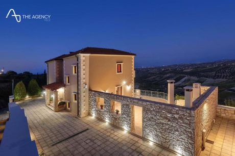 Villa 415sqm for sale-Heraclion Cretes