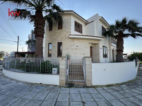 Μονοκατοικία 303τ.μ. για πώληση-