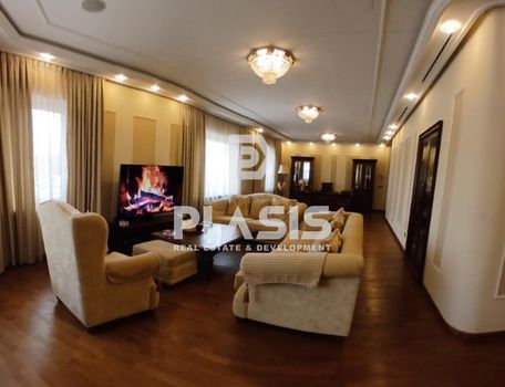 Apartment 290sqm for sale-Historic Center