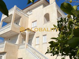 Detached home 365 sqm for sale