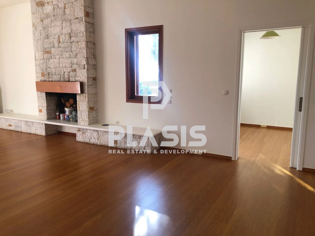 Διαμέρισμα 200 τ.μ. πρός ενοικίαση, Αθήνα - Βόρεια Προάστια, Κηφισιά