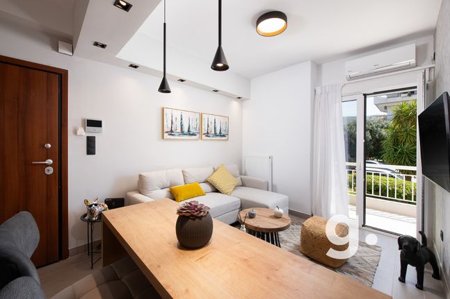 Apartment 50 sqm for rent, Athens - South, Glyfada