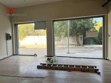 Store 230sqm for rent-Elefsina