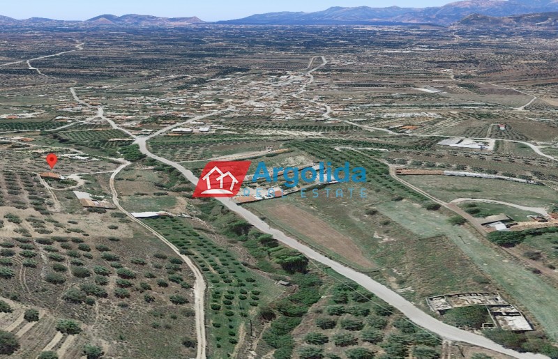 Οικόπεδο 3.650 τ.μ. προς πώληση, Φίχτι