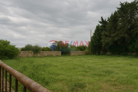 Land plot 890 sqm for sale