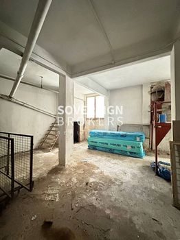Αποθήκη 126τ.μ. για πώληση-Αμπελόκηποι » Σκεπάρνη