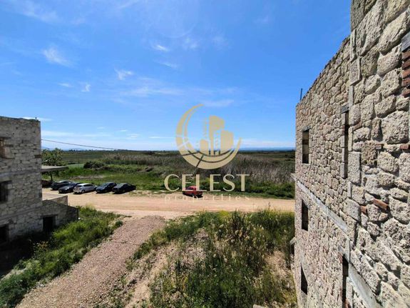 Building 270 sqm for sale, Chalkidiki, Ormilia