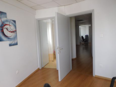 Γραφείο 220τ.μ. για ενοικίαση-Μεταμόρφωση » Λόγγος