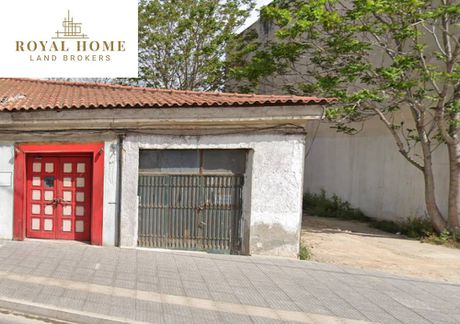 Land plot 560sqm for sale-Agioi Anargiroi » Center