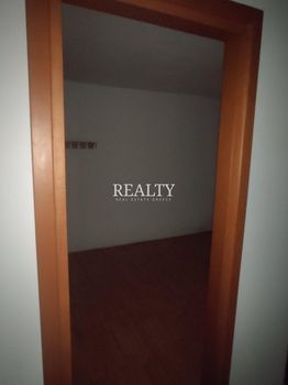 Κατάστημα 81τ.μ. για πώληση-Ανάληψη