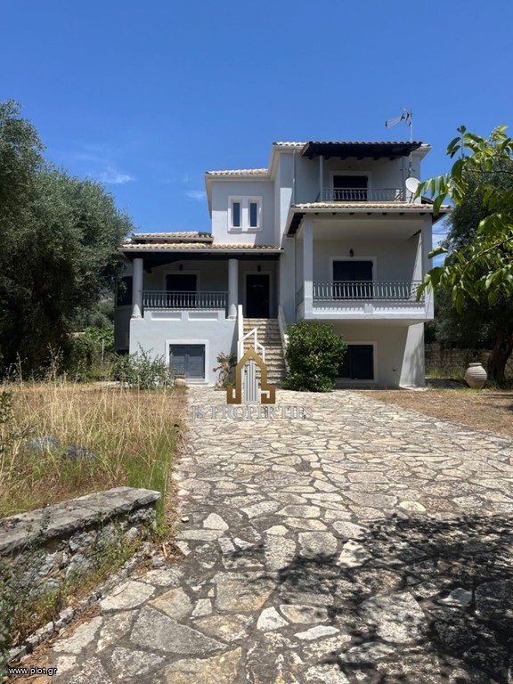Βίλλα 250 τ.μ. πρός πώληση, Θεσπρωτία, Σύβοτα