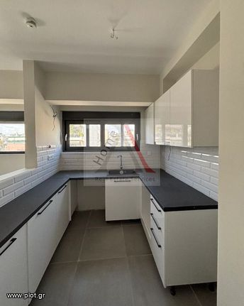 Apartment 91 sqm for rent, Athens - South, Palaio Faliro
