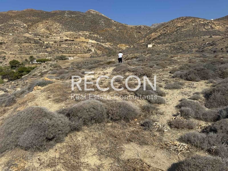Αγροτεμάχια 4.650 τ.μ. πρός πώληση, Κυκλάδες, Ανάφη